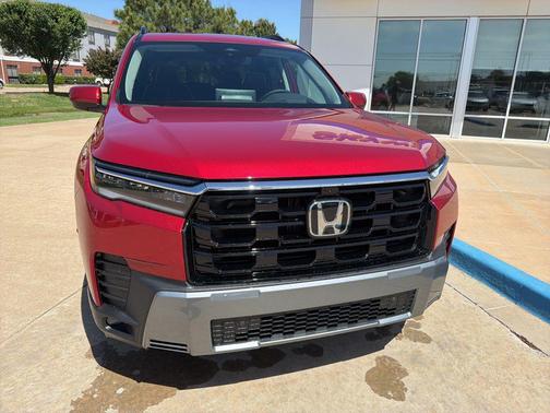 Radiant Red Metallic II 2026 Honda Pilot Elite