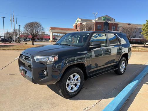 2024 Toyota 4Runner SR5