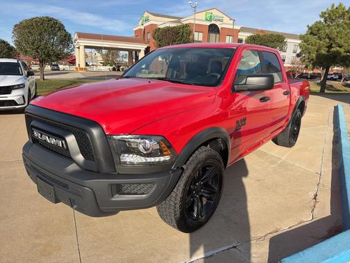 2024 RAM 1500 Classic Warlock Crew Cab 4x2 5'7' Box