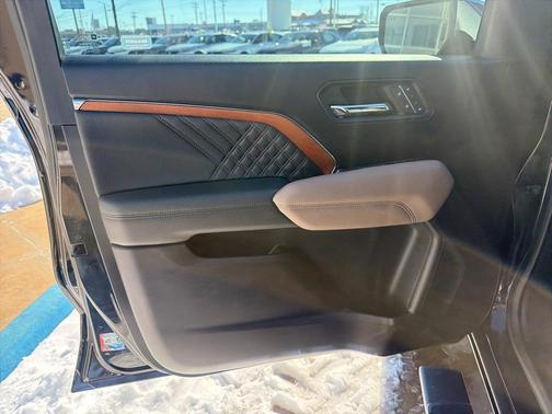 2023 GMC Canyon Denali