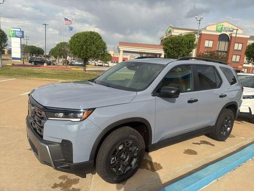 Sonic Gray Pearl 2026 Honda Pilot TrailSport