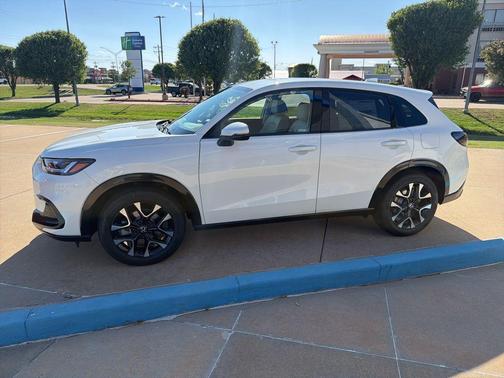 Platinum White Pearl 2026 Honda HR-V EX-L