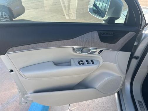2021 Volvo XC90 T6 Inscription