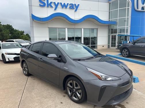 2019 Toyota Prius L