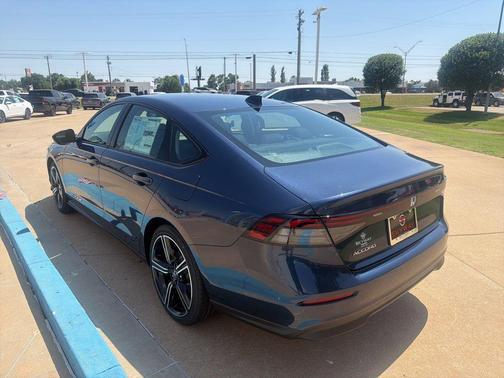Canyon River Blue Metallic 2026 Honda Accord SE