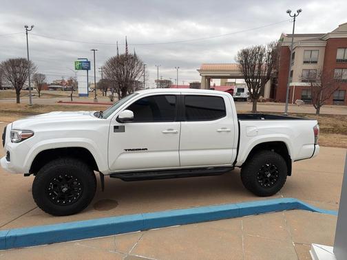 2020 Toyota Tacoma TRD Sport