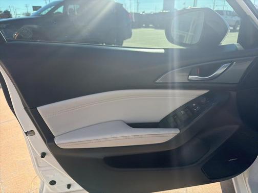 2018 Mazda Mazda3 Grand Touring