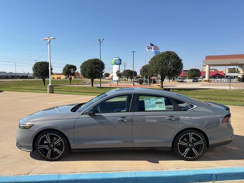 2025 Honda Accord Hybrid Base
