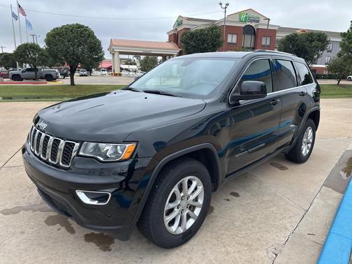 2021 Jeep Grand Cherokee Laredo