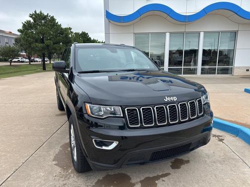2021 Jeep Grand Cherokee Laredo