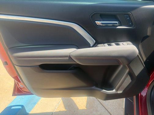 Radiant Red Tintcoat 2024 Chevrolet Colorado Z71