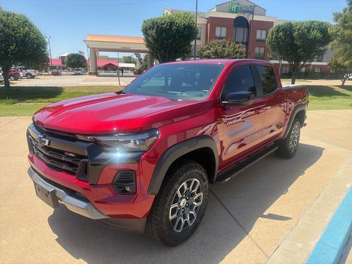Radiant Red Tintcoat 2024 Chevrolet Colorado Z71