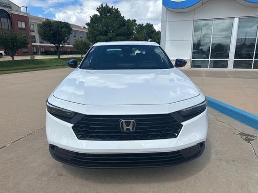 2025 Honda Accord Hybrid Base