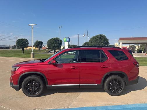 2025 Honda Pilot Touring 8-Passenger