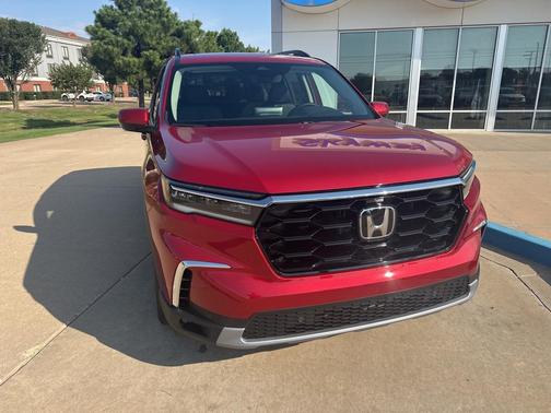 2025 Honda Pilot Touring 8-Passenger
