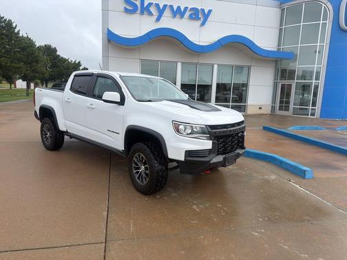 Summit White 2022 Chevrolet Colorado ZR2