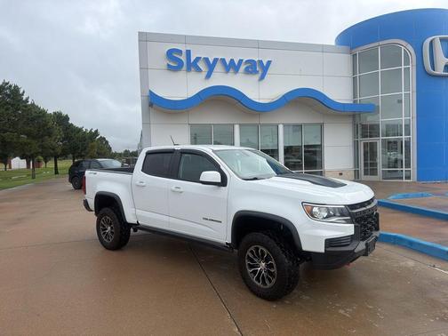 Summit White 2022 Chevrolet Colorado ZR2