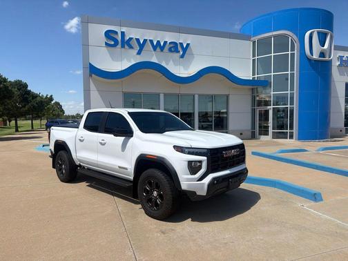 Summit White 2023 GMC Canyon Elevation