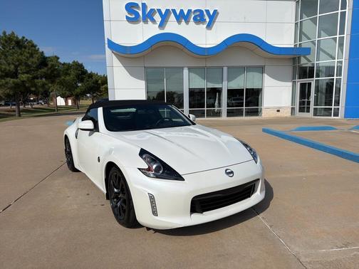 2019 Nissan 370Z Touring