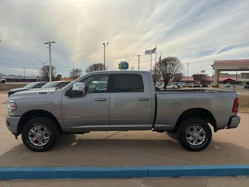 2024 RAM 2500 Laramie Crew Cab 4x4 6'4' Box