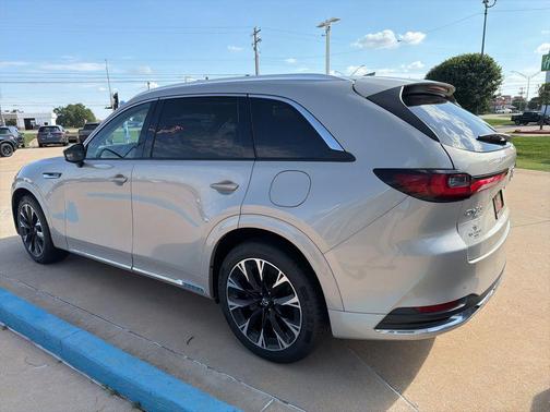 Platinum Quartz 2024 Mazda CX-90 3.3 Turbo S