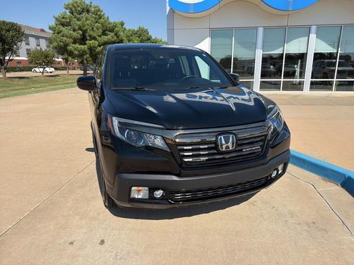 2017 Honda Ridgeline Black