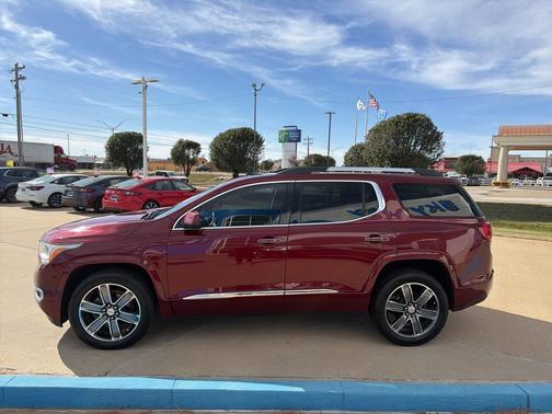 2017 GMC Acadia Denali