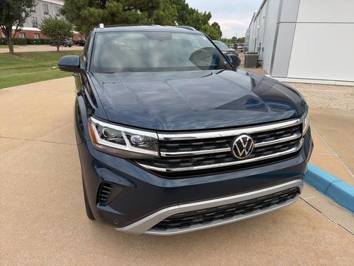 2022 Volkswagen Atlas Cross Sport 3.6L V6 SE w/Technology