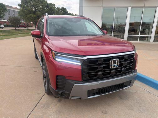 Radiant Red Metallic II 2026 Honda Pilot Elite