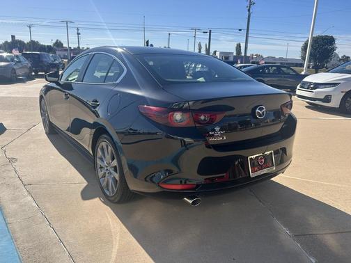 2025 Mazda Mazda3 FWD w/Preferred Package