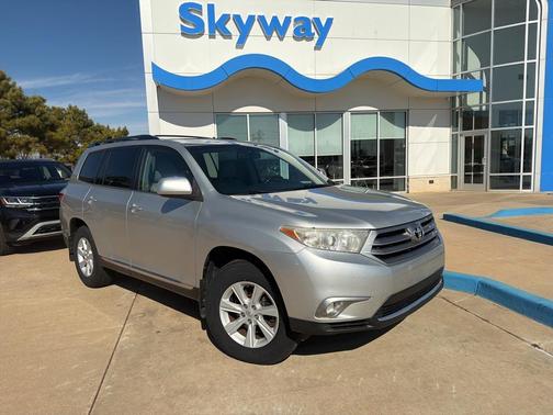 2013 Toyota Highlander SE