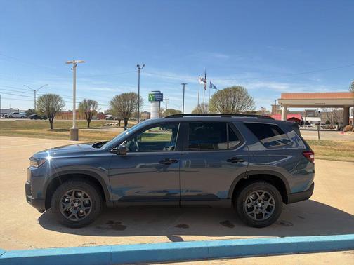 Smoke Blue Pearl 2026 Honda Pilot TrailSport