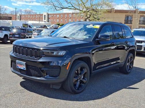 2022 Jeep Grand Cherokee Altitude 4x4