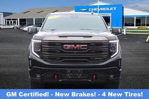 2023 GMC Sierra 1500 AT4X