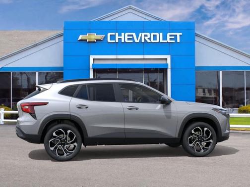 Sterling Gray Metallic 2026 Chevrolet Trax 2RS