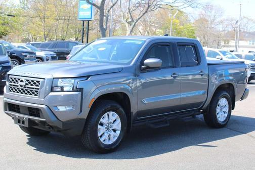 Gun Metallic 2023 Nissan Frontier SV