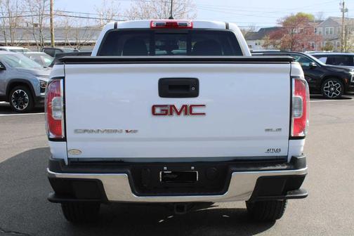 Summit White 2018 GMC Canyon SLE
