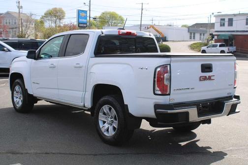 Summit White 2018 GMC Canyon SLE
