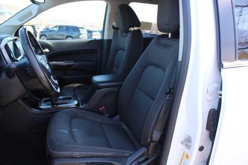 Summit White 2018 GMC Canyon SLE