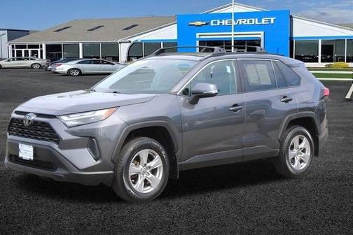 2022 Toyota RAV4 XLE