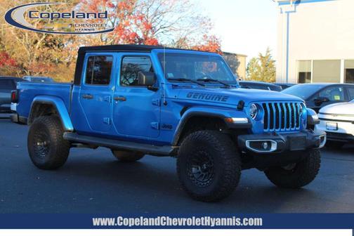 2022 Jeep Gladiator Sport