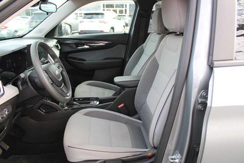 2025 Chevrolet Trailblazer LS