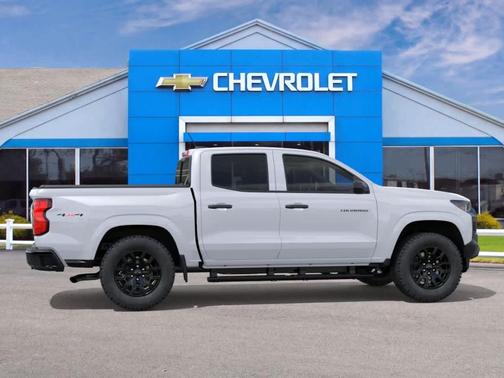 Summit White 2026 Chevrolet Colorado WT