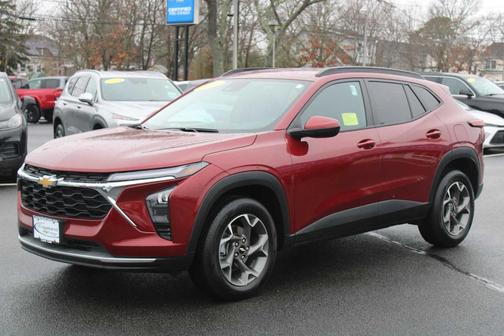 2025 Chevrolet Trax LT