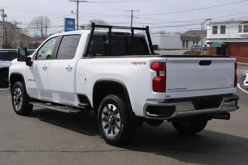 Summit White 2022 Chevrolet Silverado 2500 LT