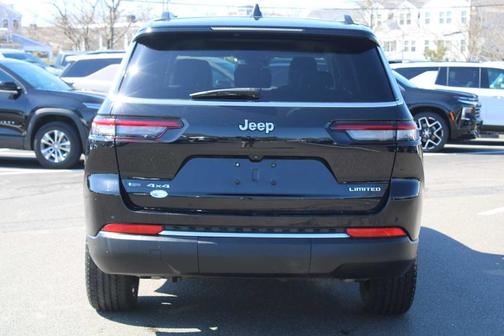 Diamond Black 2022 Jeep Grand Cherokee L Limited