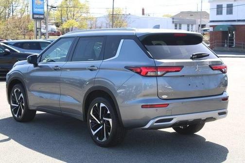 2022 Mitsubishi Outlander SEL