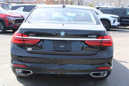 2019 BMW 740 i xDrive