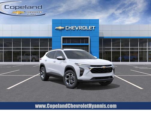 Summit White 2026 Chevrolet Trax LT