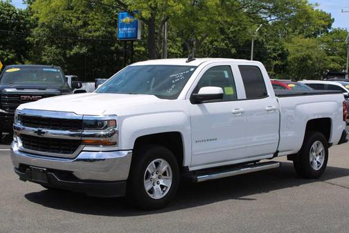 Summit White 2018 Chevrolet Silverado 1500 LT